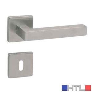 MANIGLIA INOX 'AUSTRIA' CON ROSETTA E BOCCHETTA Colore Inox satinato